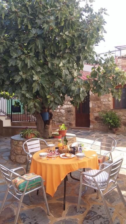 Apartamentos Rurales Tia Maria Mata de Alcantara ภายนอก รูปภาพ